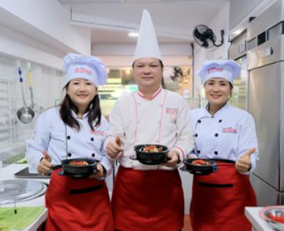 Phở Cao Cấp Của Phù Thủy Phở Việt Nam Nguyễn Quốc Y