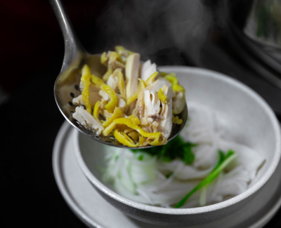 Vén Màn Bí Mật Tạo Nên Tô Phở Ngon “Chuẩn Nghệ Nhân” Của Thầy Nguyễn Quốc Y